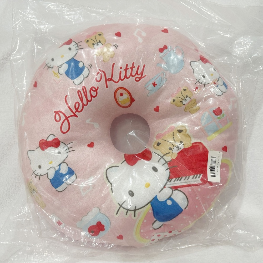 Hello Kitty - Sanrio Ring Cushion
